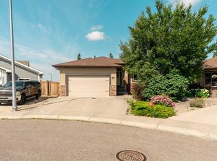 350 E Mount Sunburst Way W, Lethbridge, AB T1K3J9