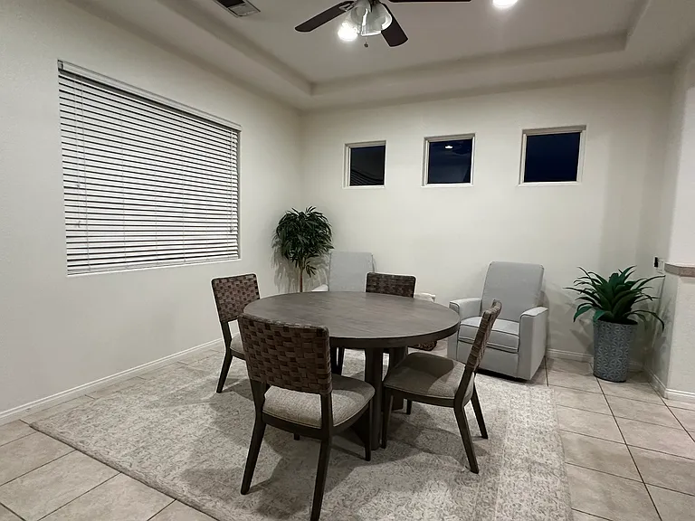 Breakfast area