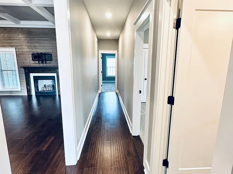 102 Twisted Laurel Ln — Photo 18