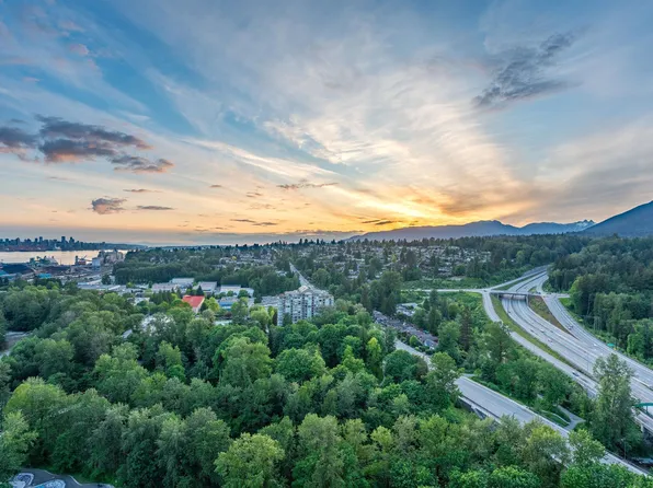 1500 Fern St #3001, North Vancouver, BC V7J 0E6
