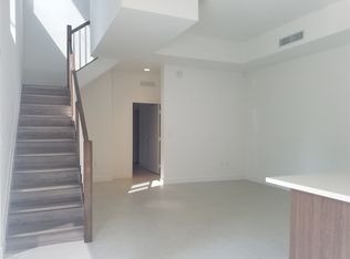 1890 SW 9th St, Miami, FL 33135