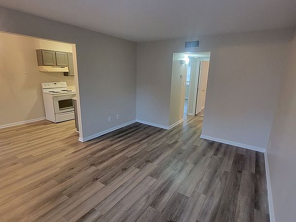 2nd image of 6300 Jeffrey Dr APT 1