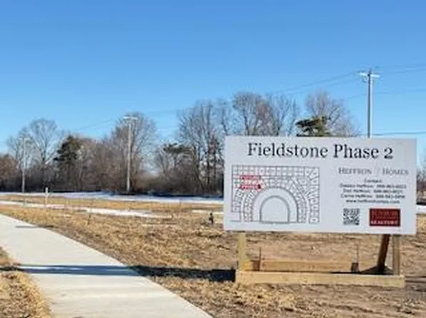 1932 Jack Ryan Drive #154, Prairie Du Sac, WI 53578