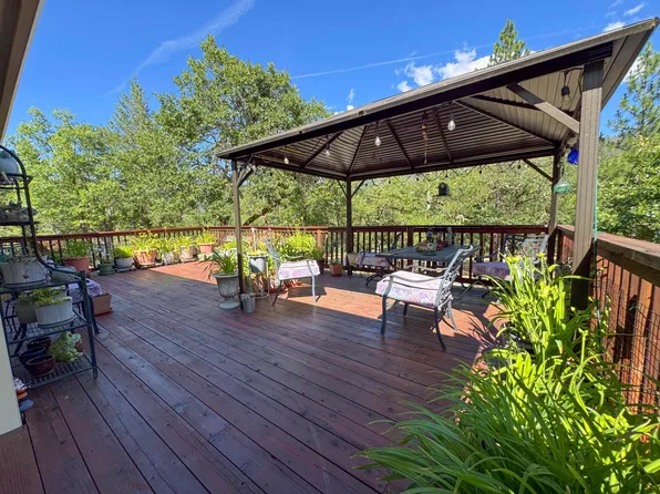 2080 Swingle Rd, Trail, OR 97541