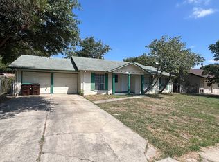 6907 Twin Lake Dr, San Antonio, TX 78244