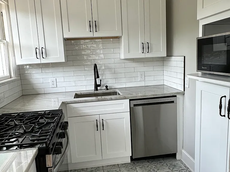 1400 1/2 N 17th Ave #B — Photo 3
