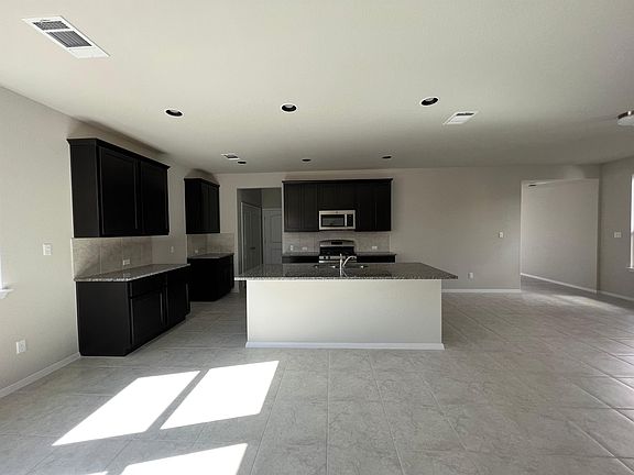 5th image of 186 Living Reef Dr