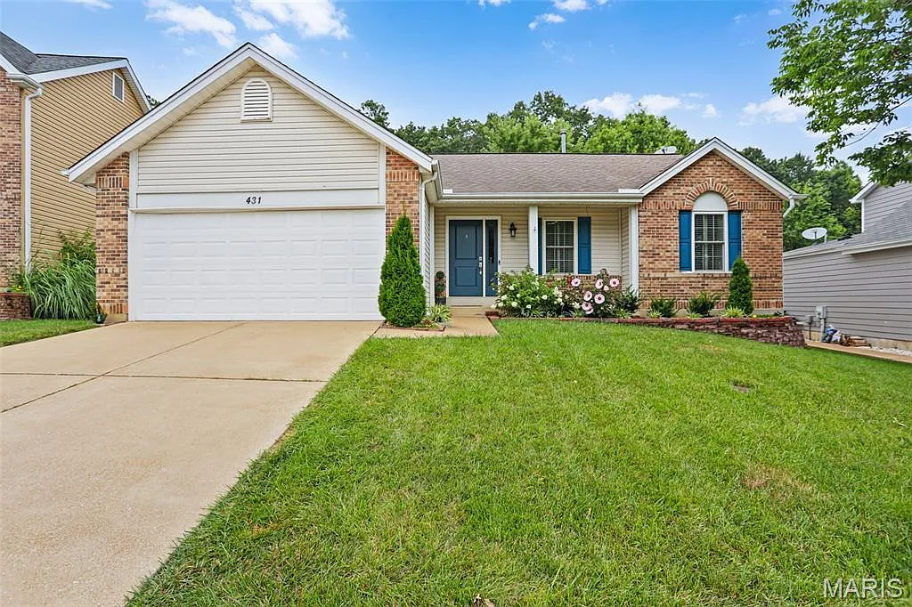 431 Autumn Peak Dr photo 1