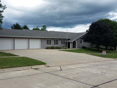 903 5th St SE, Orange City, IA, 51041