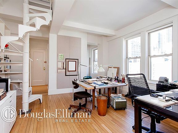 5th image of 137 E 28th St #Penthouse