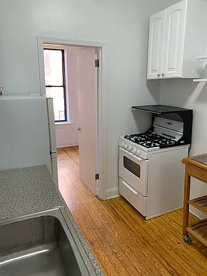 Rented by Oxford Property Group | media 29