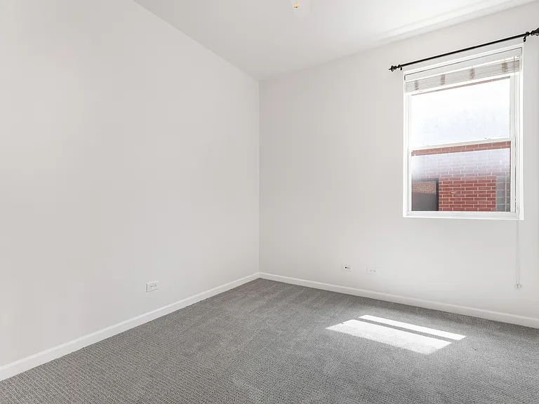 2307 W Wolfram St #312 — Photo 17