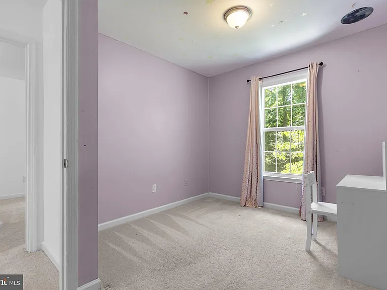 2407 Alsop Ct — Photo 25