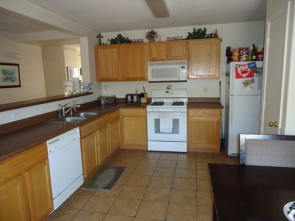 3rd image of 14300 N 160th Dr