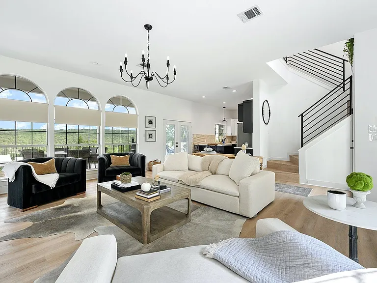 1604 Cliffwood Dr — Photo 8