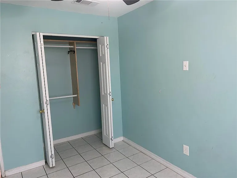 725 Oakwood Dr — Photo 21