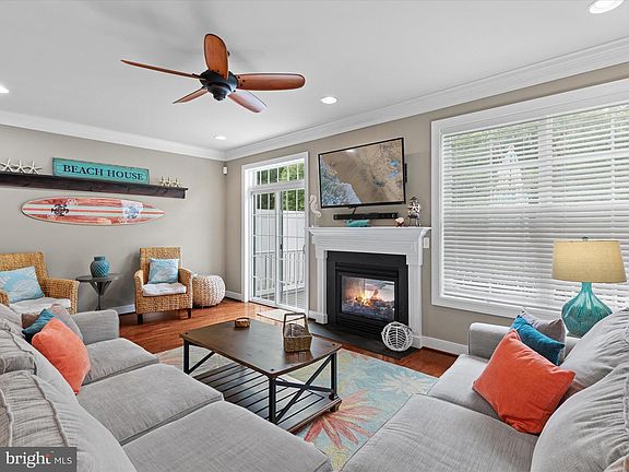 4th image of 21394 Catalina Cir #C4