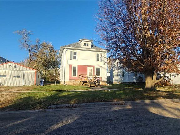 4th image of 104 W South St