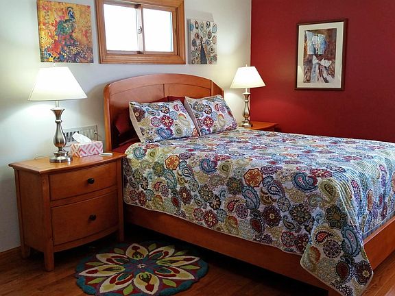 2nd image of 1804 Linden Ave #B