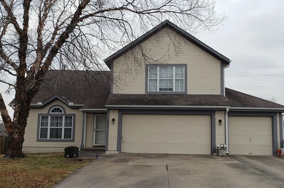 1st image of 612 SE Jonathon Ave