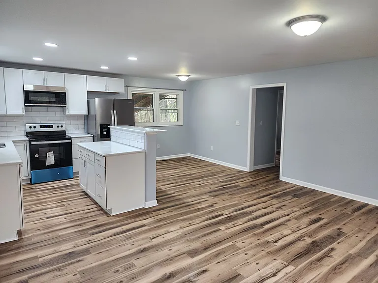 203 Inman Rd — Photo 11