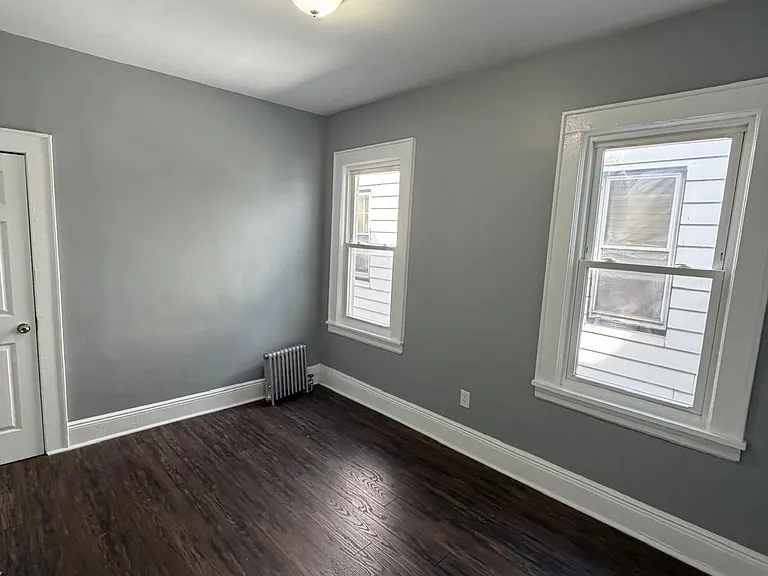 192 Mapes Ave #A — Photo 6
