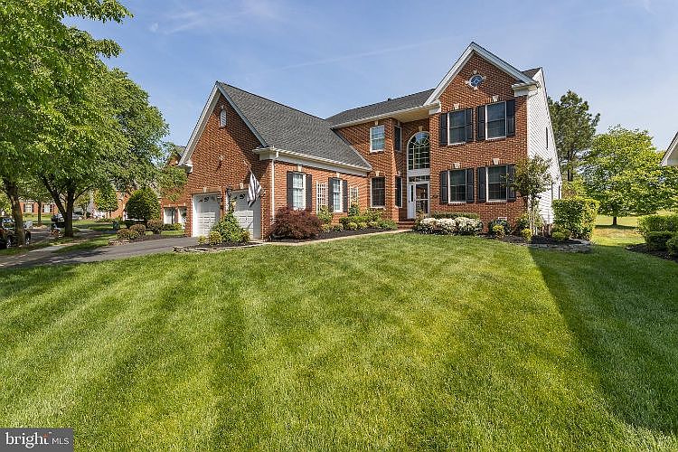 1st image of 5202 Blossom Hill Dr