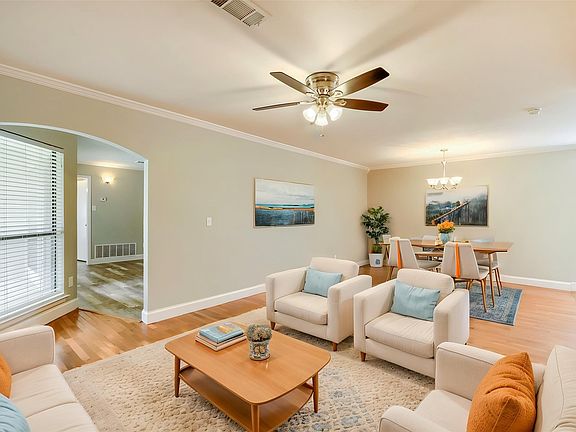 4th image of 8631 Charing Cross Ln