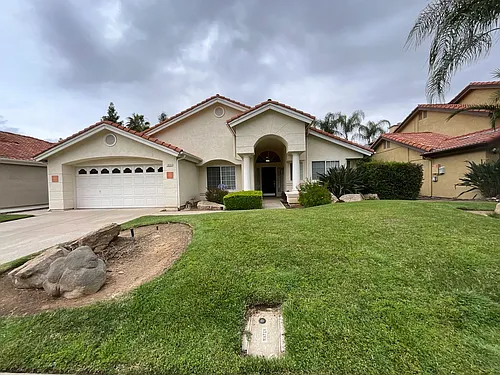1834 E Lester Ave Photo 1