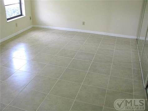 5th image of 1757 W Royal Tern Ln #4
