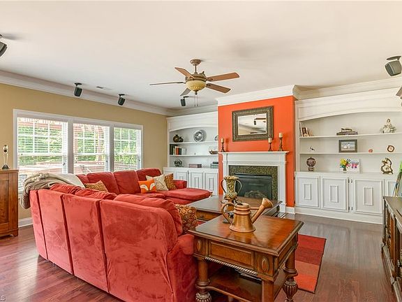 5th image of 1728 Lakefield Dr