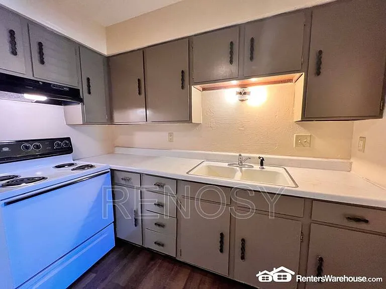 303 S Madison St #1 — Photo 6
