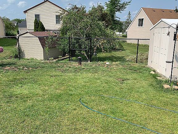 2nd image of 235 Iris Dr