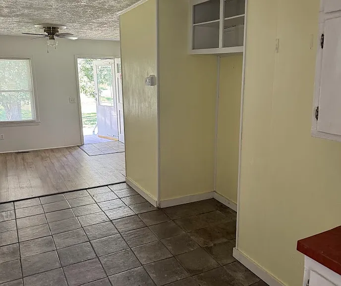 343 Thee Hester Rd — Photo 3