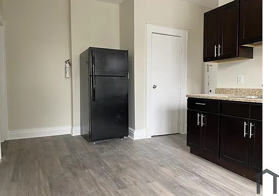 49 Fabyan Pl #1L — Photo 2