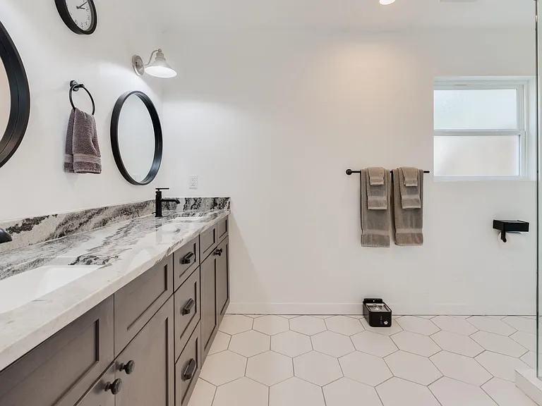 10047 Briarwild Ln — Photo 41