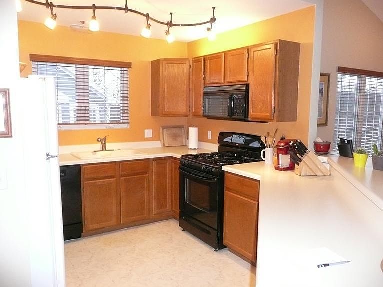 1st image of 1013 Lakeland Dr