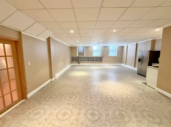 2108 West Street image 3 of 13