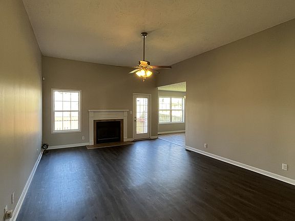 3rd image of 1376 Mutual Dr
