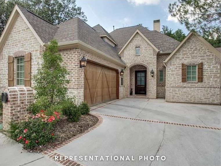 1st image of 10 Mimosa Dr