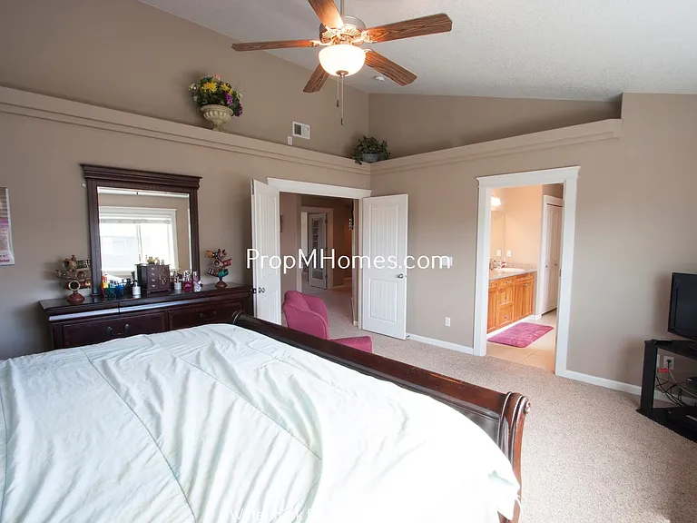 682 June Dr — Photo 12