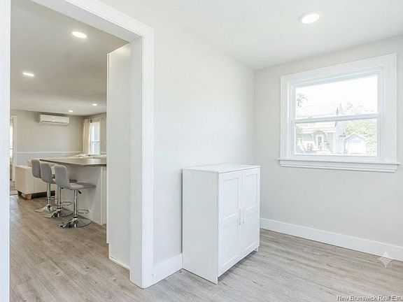 4th image of 6 Lynch St