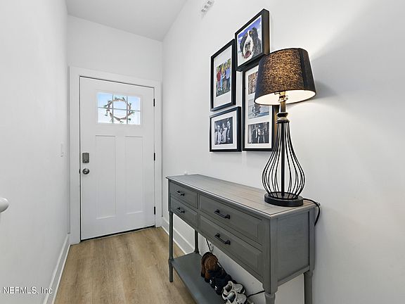 5th image of 820 3RD Avenue S