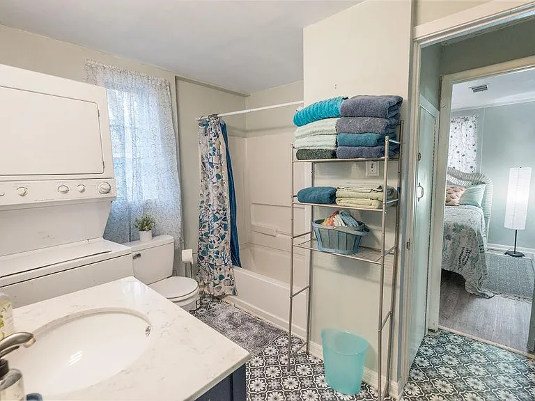 317 Ballentine St — Photo 27
