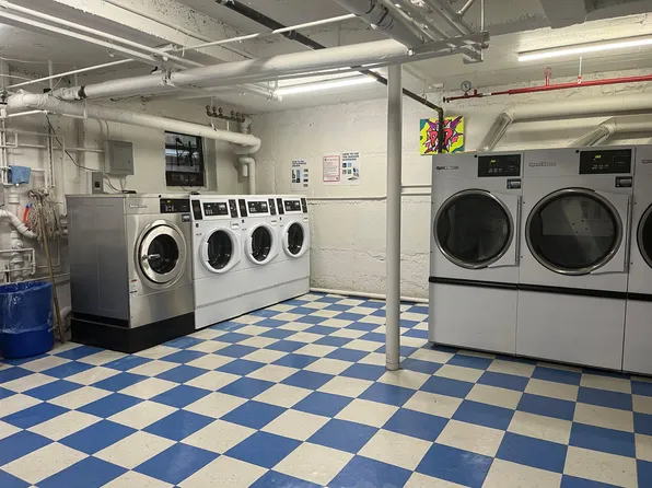 960 Sterling Place image 9 of 13