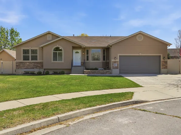 241 S River Bend Ct, Lehi, UT 84043