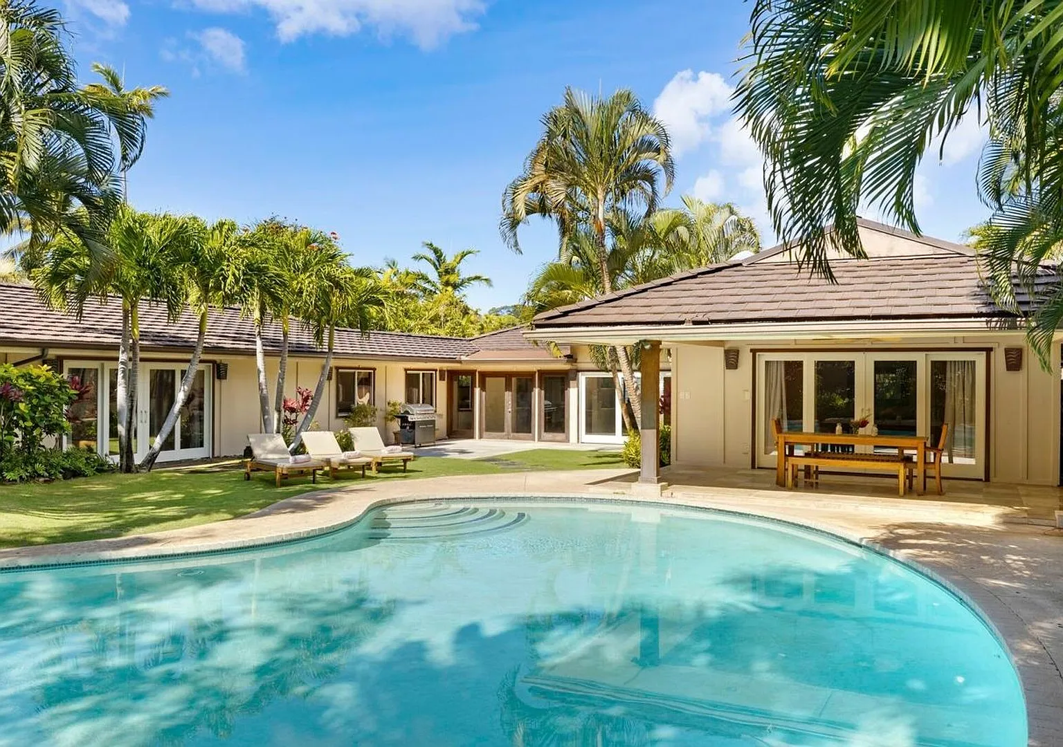Modern Tropical Home w/Pool, Private Yard, & A/C. Kahala Breeze — Photo 1