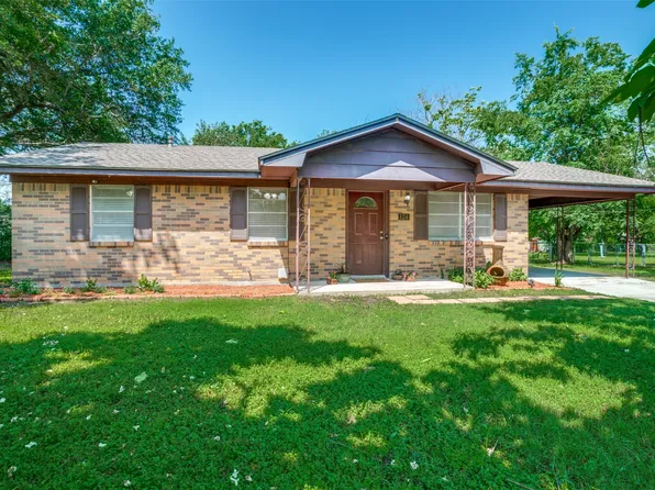 324 Cannon St, Quinlan, TX 75474
