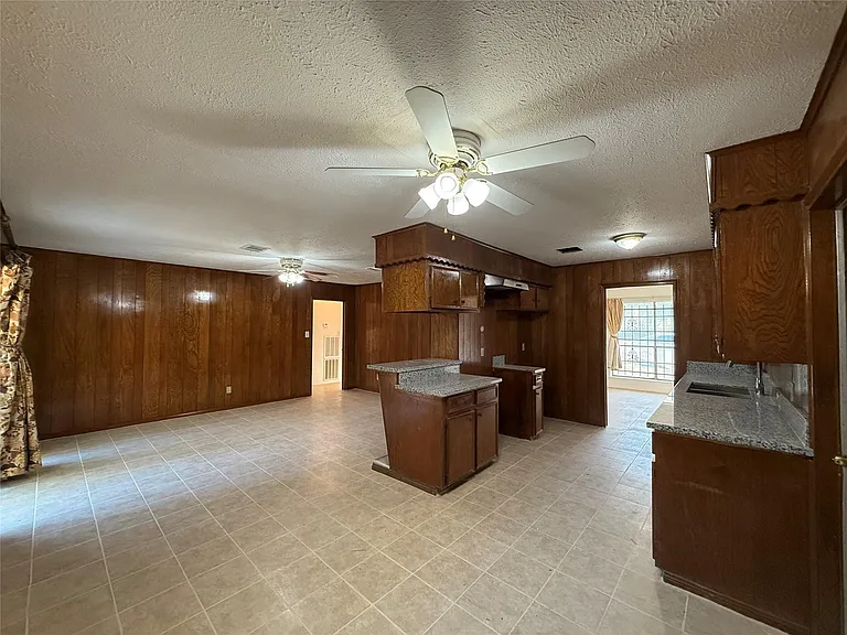 7325 Ley Rd — Photo 13