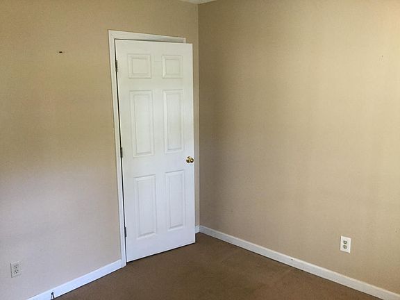 5th image of 3829 Catalpa Ave